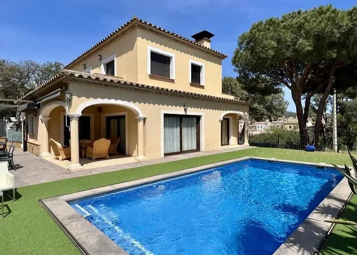Villa Casa Judibar con zona de barbacoa y piscina Calonge 